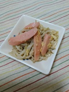 3分!もやしと魚肉ソーセージ炒め-レシピのメイン写真