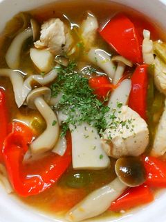 簡単♪鶏ささみとパプリカ きのこのスープ-レシピのメイン写真