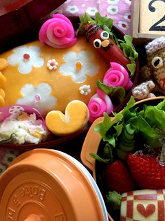 【簡単】キャラ弁 花柄 薄焼き卵-レシピのメイン写真