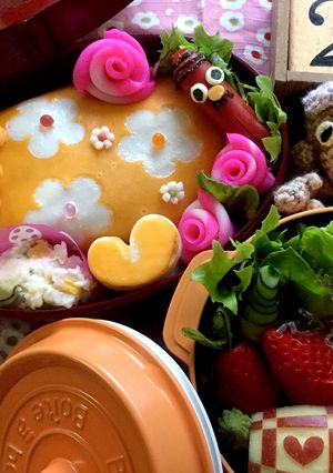 【簡単】キャラ弁 花柄 薄焼き卵-レシピのメイン写真
