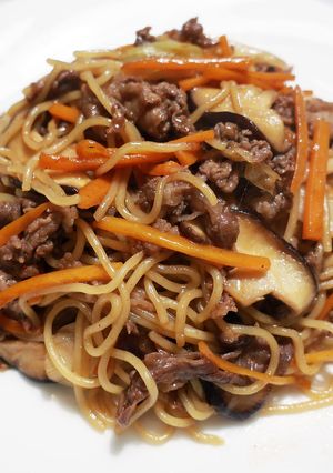 簡単☆すき焼き風♪甘辛味の焼きそば-レシピのメイン写真
