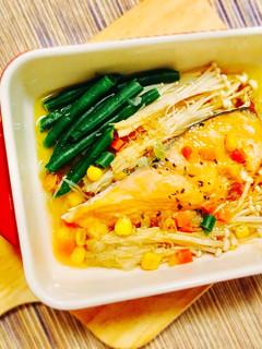 彩り鮮やか*シャケと野菜のオリーブ蒸し-レシピのメイン写真