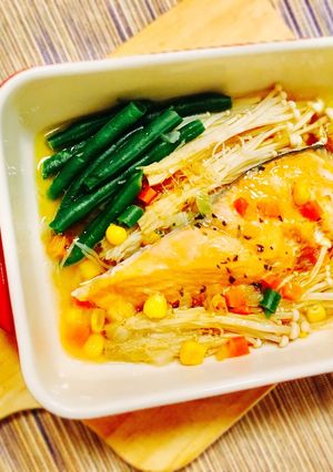 彩り鮮やか＊シャケと野菜のオリーブ蒸し-レシピのメイン写真
