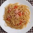 タベルナ風ベーコンとトマトのピリ辛パスタ