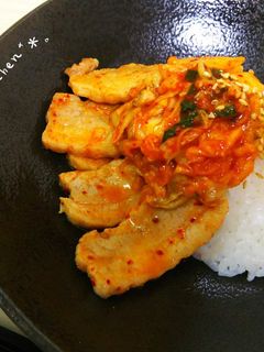 材料3つで簡単♪ご飯おいしい豚キムチ炒め-レシピのメイン写真