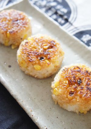 バターしょうゆ＊焼きもろこしおにぎり-レシピのメイン写真
