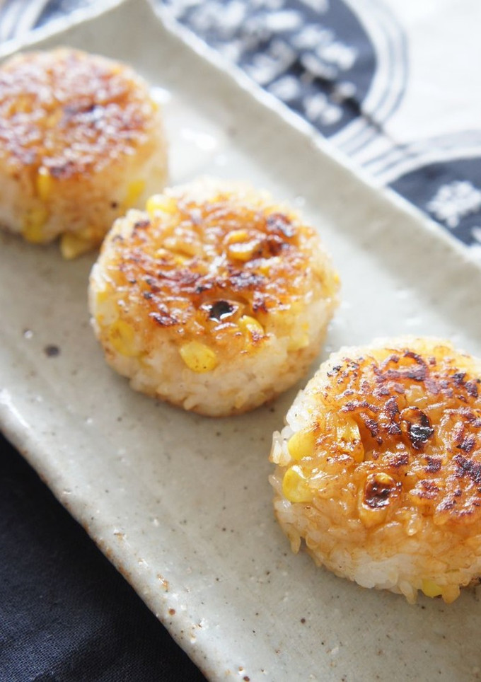 バターしょうゆ＊焼きもろこしおにぎり-レシピのメイン写真