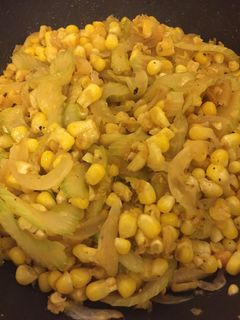セロリ+玉ねぎのスパイシーカレー炒め-レシピのメイン写真