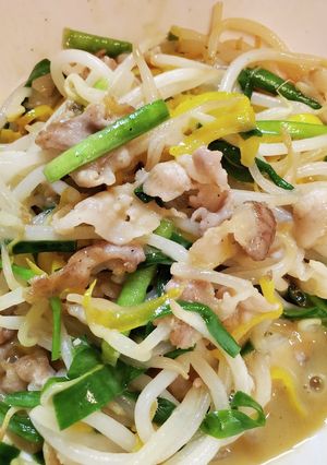 豚バラとモヤシのタイ風　ホットサラダ-レシピのメイン写真
