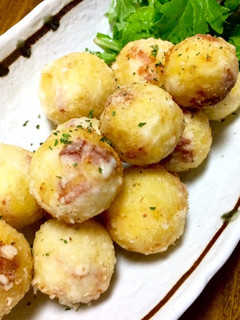 ベーコン入りカルボ風ポテトチーズボール-レシピのメイン写真