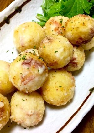 ベーコン入りカルボ風ポテトチーズボール-レシピのメイン写真