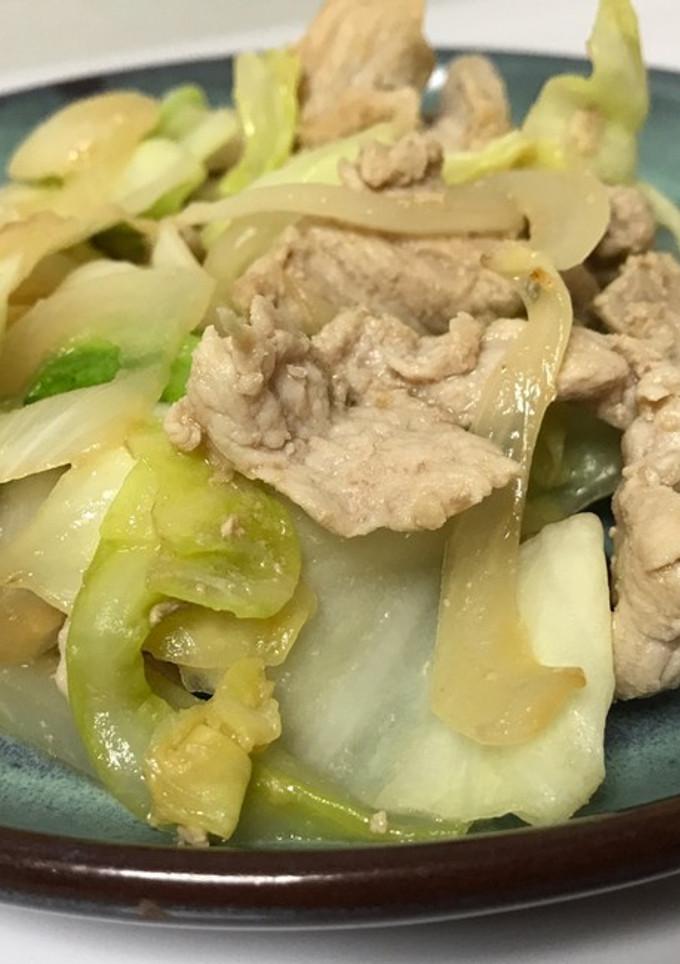 お弁当に！豚こま切れとキャベツ玉ねぎ炒め-レシピのメイン写真
