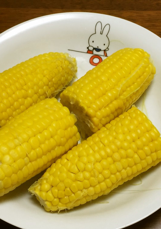 簡単だけど一番美味しい蒸しトウモロコシ-レシピのメイン写真