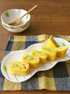 お弁当に大人気♪枝豆とベーコン卵焼き-レシピのメイン写真