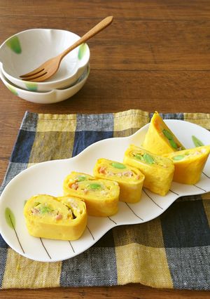 お弁当に大人気♪枝豆とベーコン卵焼き-レシピのメイン写真