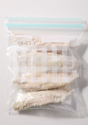 保存バッグ作り置き 鶏胸肉のレンチン蒸し-レシピのメイン写真