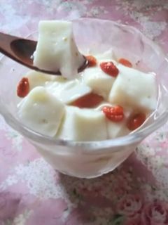 和のおやつ⑥レンジで杏仁豆腐風味わらび餅-レシピのメイン写真
