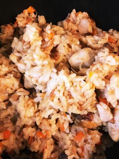 炊飯器で作るパエリアっぽい洋風炊込みご飯-レシピのメイン写真