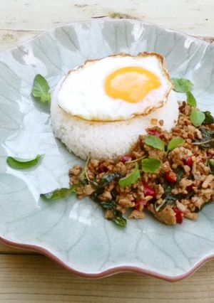 簡単！☆ 本格タイ料理 ガパオライス-レシピのメイン写真