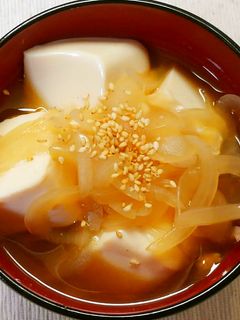 簡単和食♪豆腐と玉ねぎの和風煮*温やっこ-レシピのメイン写真