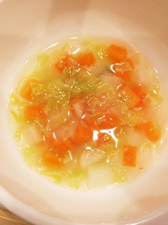 離乳食中期〜 超手抜きの簡単野菜スープ-レシピのメイン写真