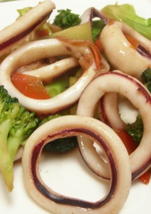 ブロッコリーに染みるぅ！イカの中華煮-レシピのメイン写真