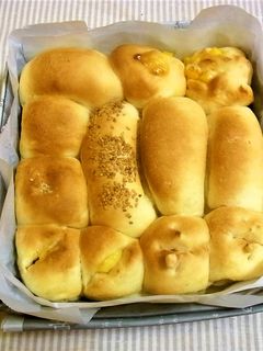 新聞紙の型でちぎりパン-レシピのメイン写真