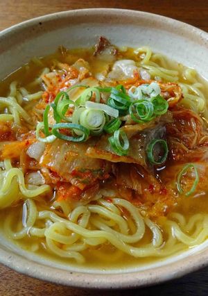 とても美味しい豚キムチラーメン-レシピのメイン写真