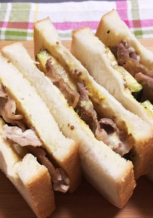 豚切り落とし肉でサンドイッチ-レシピのメイン写真