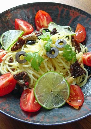 ドライトマトとさんまの燻製のパスタ-レシピのメイン写真