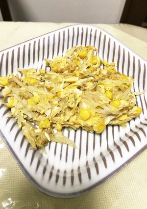 簡単☆材料3つ☆もやしとコーンの卵炒め-レシピのメイン写真