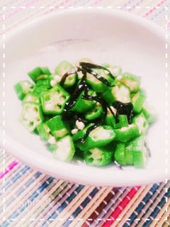 すぐ出来る!茹でて和えてのオクラの塩昆布-レシピのメイン写真