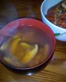 【和食の粋】干し椎茸の戻し汁のお吸い物