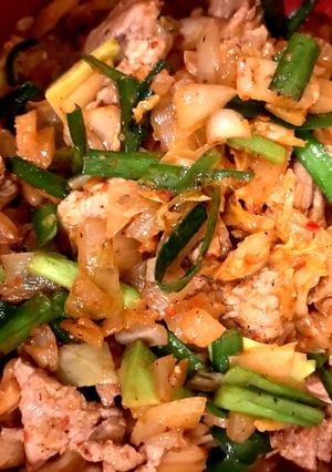 スタミナ満点！アボカドの豚キムチ丼-レシピのメイン写真