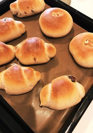 全粒粉入り☆もちふわ豆乳レーズンロール-レシピのメイン写真