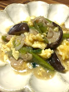 とろ旨〜小松菜豚こま卵の中華炒め-レシピのメイン写真