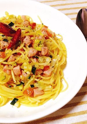 ズッキーニとウインナーのペペロンチーノ-レシピのメイン写真