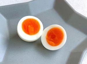 おばあちゃんのゆで卵*黄身が綺麗なゆで卵-レシピのメイン写真