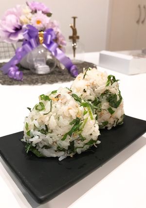 カリカリしらすと大葉のわさびマヨおにぎり-レシピのメイン写真