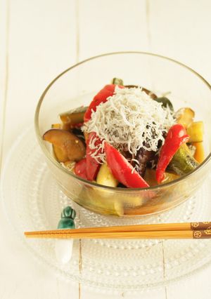 * 夏野菜としらすの揚げない南蛮漬け♪-レシピのメイン写真