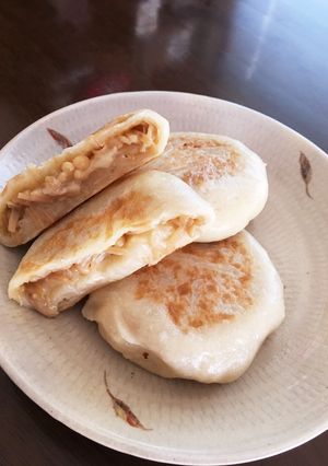 おやき(焼き蒸し)簡単えのきバターチーズ-レシピのメイン写真