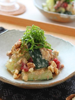 くるみと梅のたたききゅうり和え-レシピのメイン写真