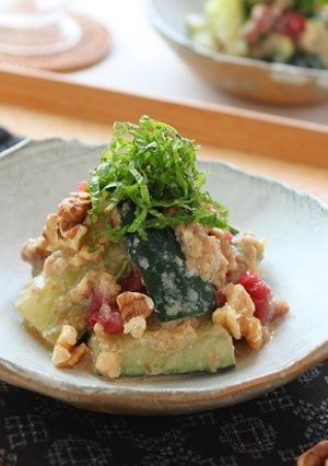 くるみと梅のたたききゅうり和え-レシピのメイン写真