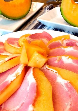 生ハムじゃなくても美味しい!ハムメロン-レシピのメイン写真