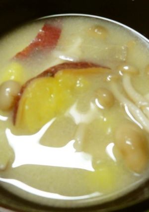 ＊しめじとさつまいもののみそ汁＊-レシピのメイン写真