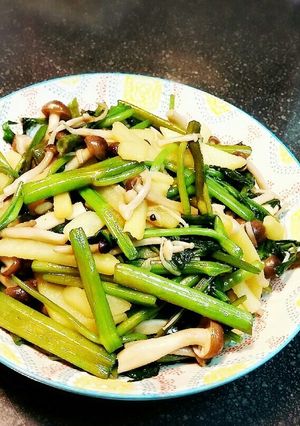 空芯菜ときのこのあっさり炒め-レシピのメイン写真