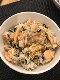 わかめと鮭の炊き込みご飯♪-レシピのメイン写真