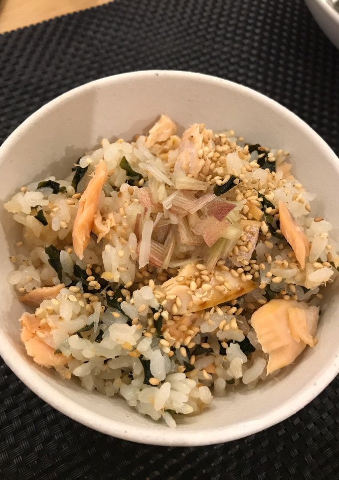 わかめと鮭の炊き込みご飯♪-レシピのメイン写真