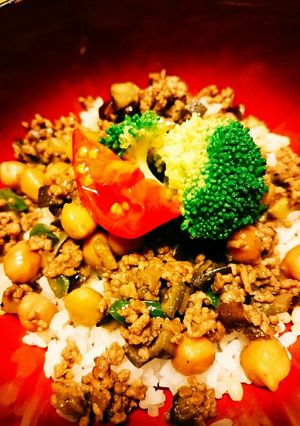 カレー粉香るミックスビーンズと挽肉の丼★-レシピのメイン写真