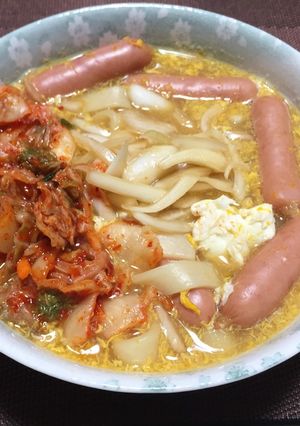 玉ねぎ&キムチうどん!(^^)!-レシピのメイン写真
